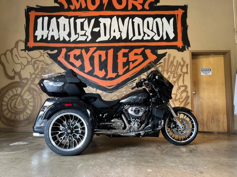 2026 Harley-Davidson® Street Glide 3 Limited Enthusiast Edition