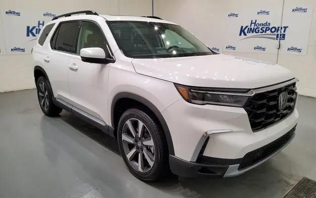 2025 Honda Pilot Elite's photo