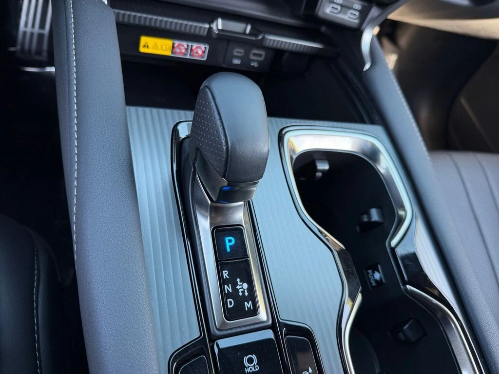 2024 Lexus RX Hybrid 500h - Photo 25