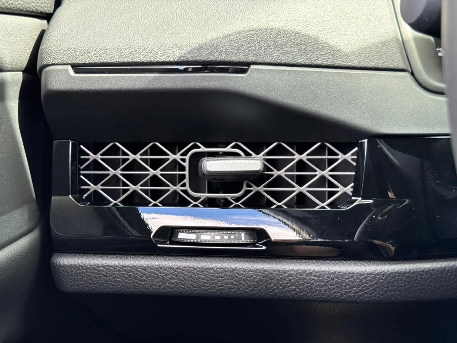 2025 Honda Accord Hybrid Sport photo 22