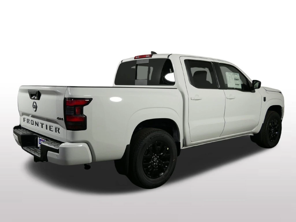 2026 Nissan Frontier SV - Photo 11