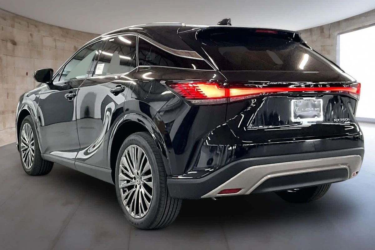 New Lexus NX Hybrid exterior
