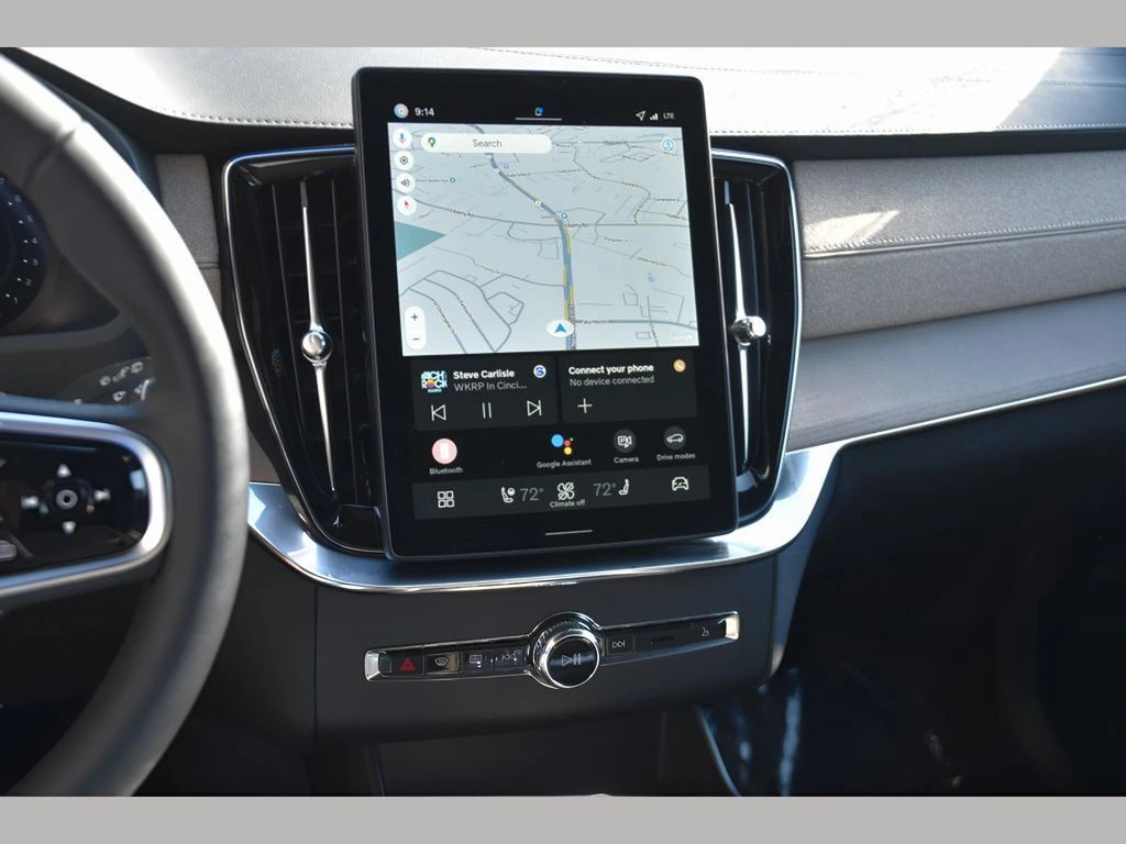 2026 Volvo - image 20