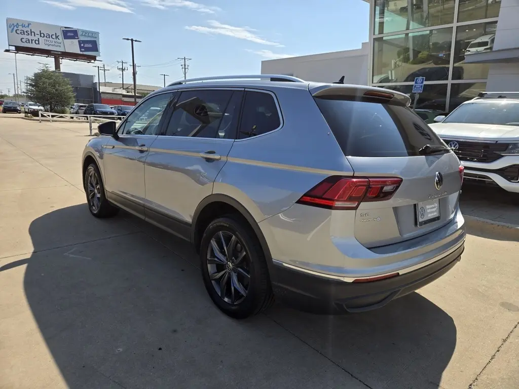 2024 Volkswagen Tiguan SE Wolfsburg Edition photo 6