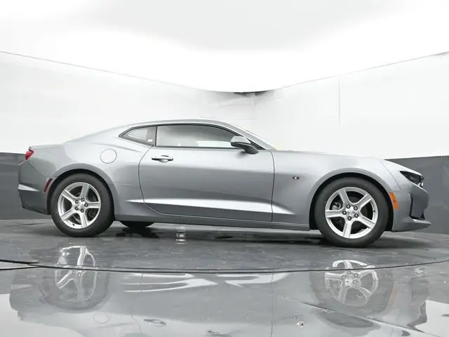 2023 Chevrolet Camaro 1LT photo 40