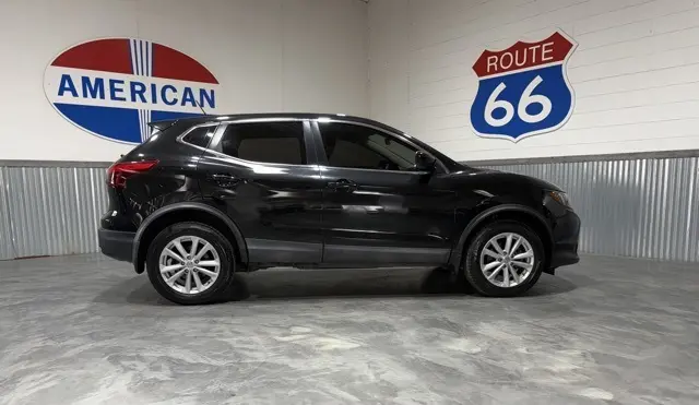 Used 2017 Nissan Rogue Sport S with VIN JN1BJ1CP1HW028535 for sale in Norman, OK