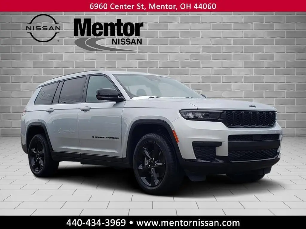 2023 Jeep Grand Cherokee L Altitude's photo