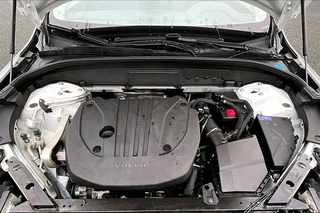 2023 Volvo - image 29