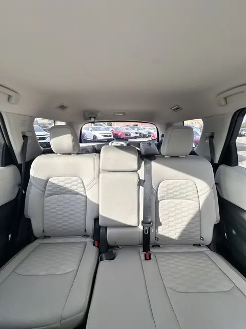 2025 Nissan Pathfinder SV photo 26