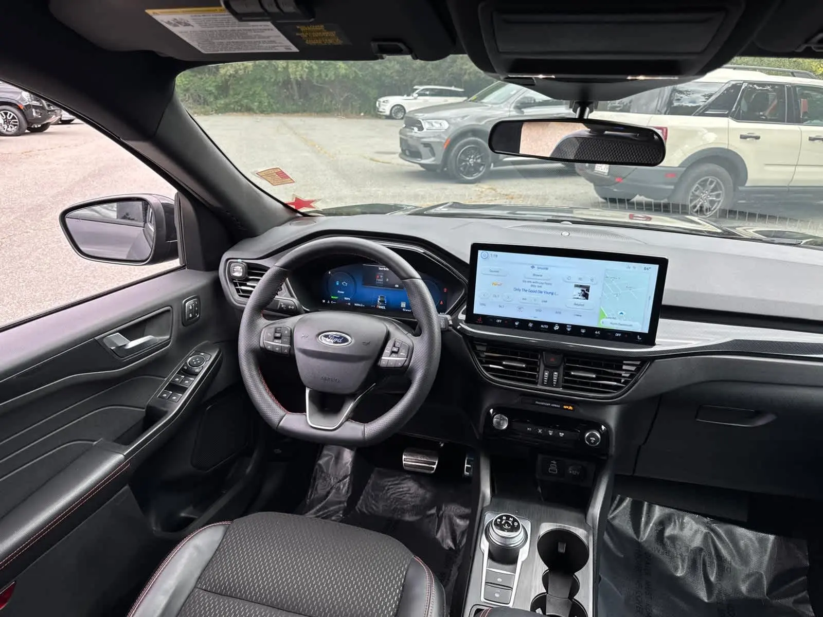 2024 Ford Escape ST-Line Select photo 31