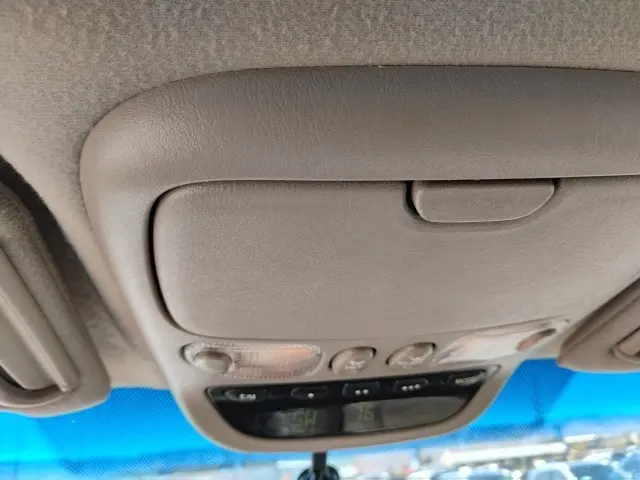 2006 Toyota Sequoia Limited photo 19