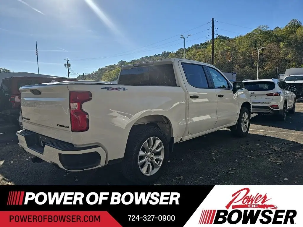 2020 Chevrolet Silverado 1500 Custom photo 2