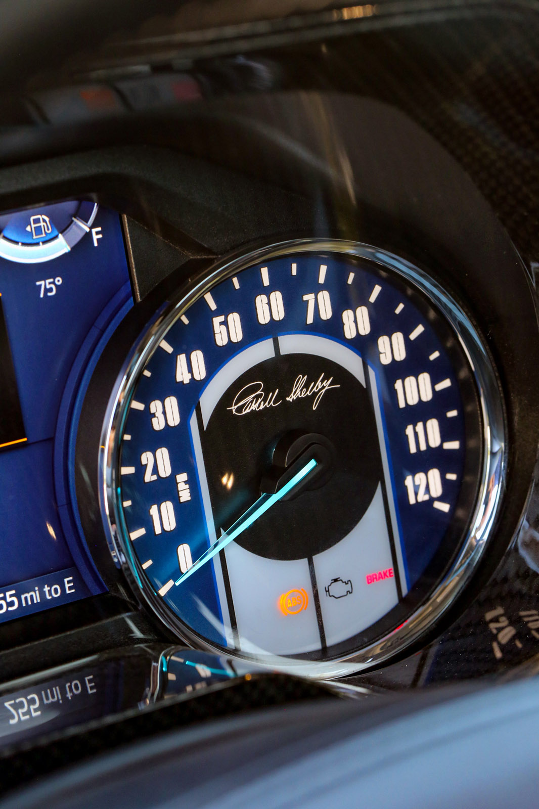 Shelby Tacometer