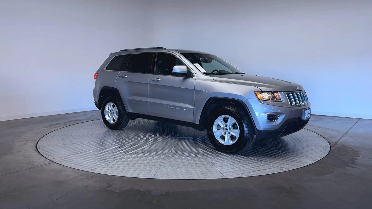 Used 2015 Jeep Grand Cherokee Laredo E with VIN 1C4RJFAG8FC130330 for sale in Highlands Ranch, CO