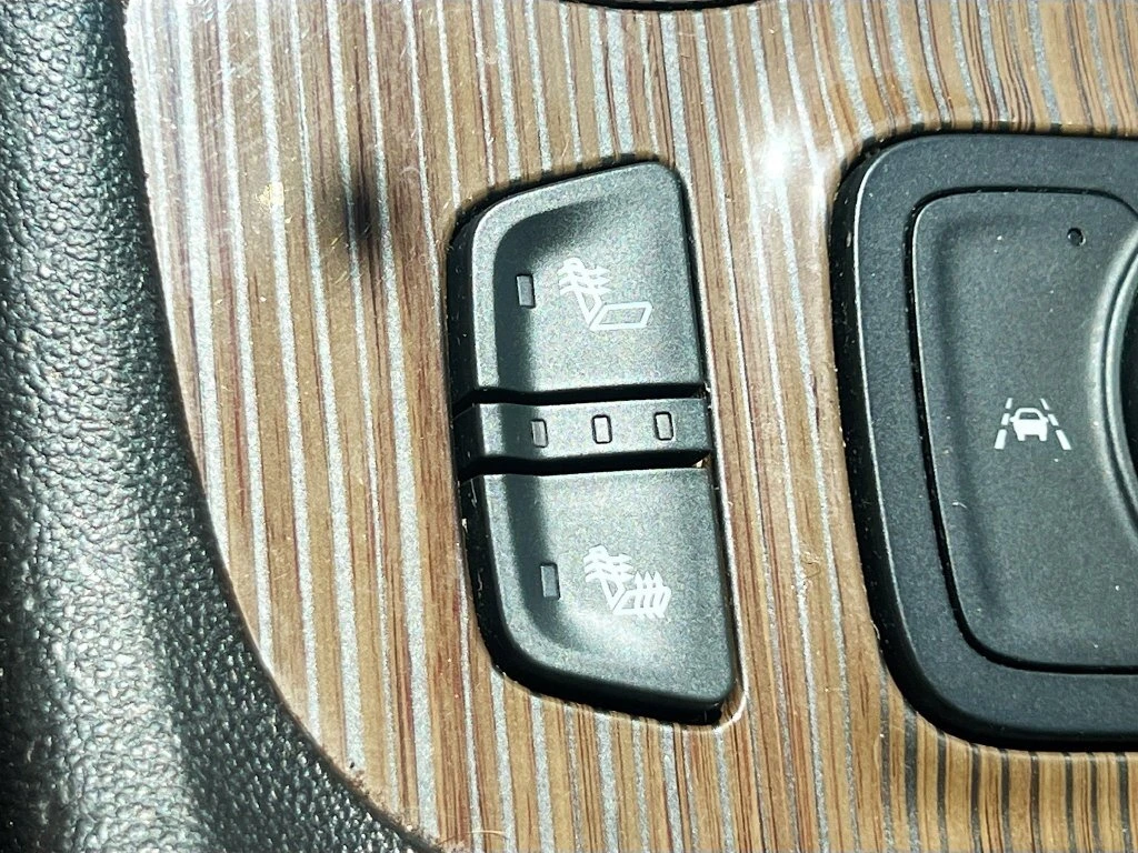 2023 GMC Acadia SLE - Photo 25