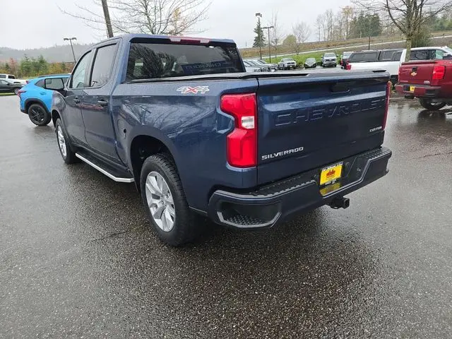 2019 Chevrolet Silverado 1500 Custom photo 4