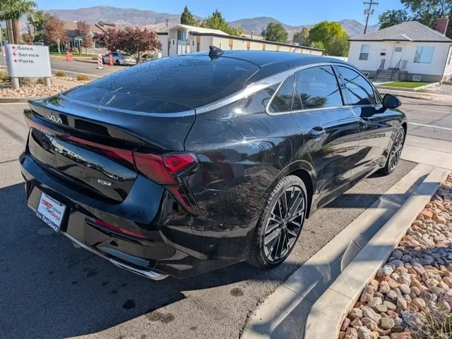 2025 Kia K5 GT photo 3