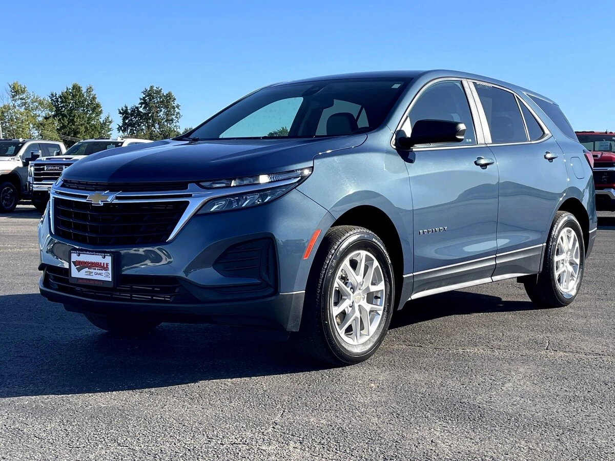 2024 Chevrolet Equinox LS - Photo 8