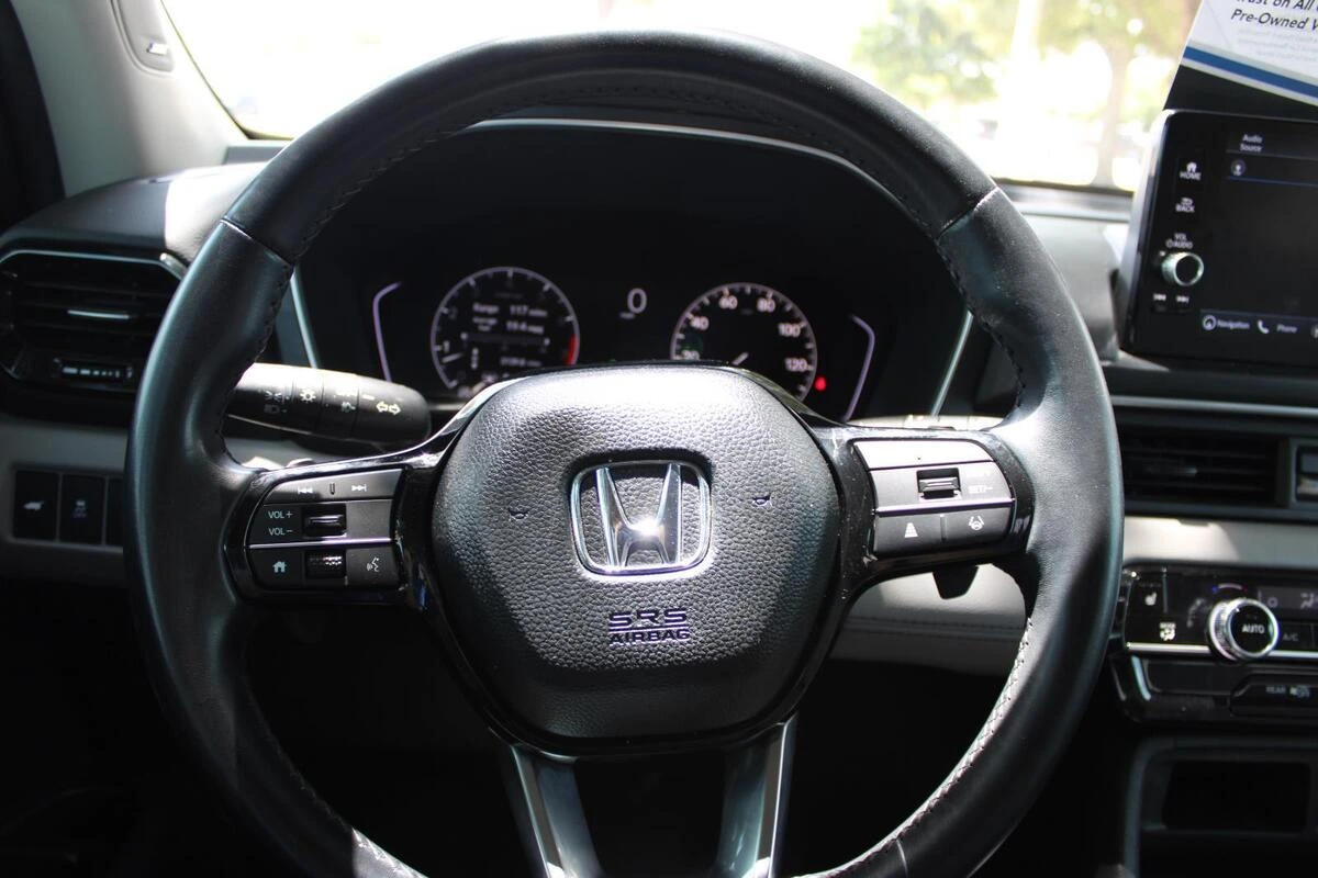2025 Honda Pilot Touring - Photo 24