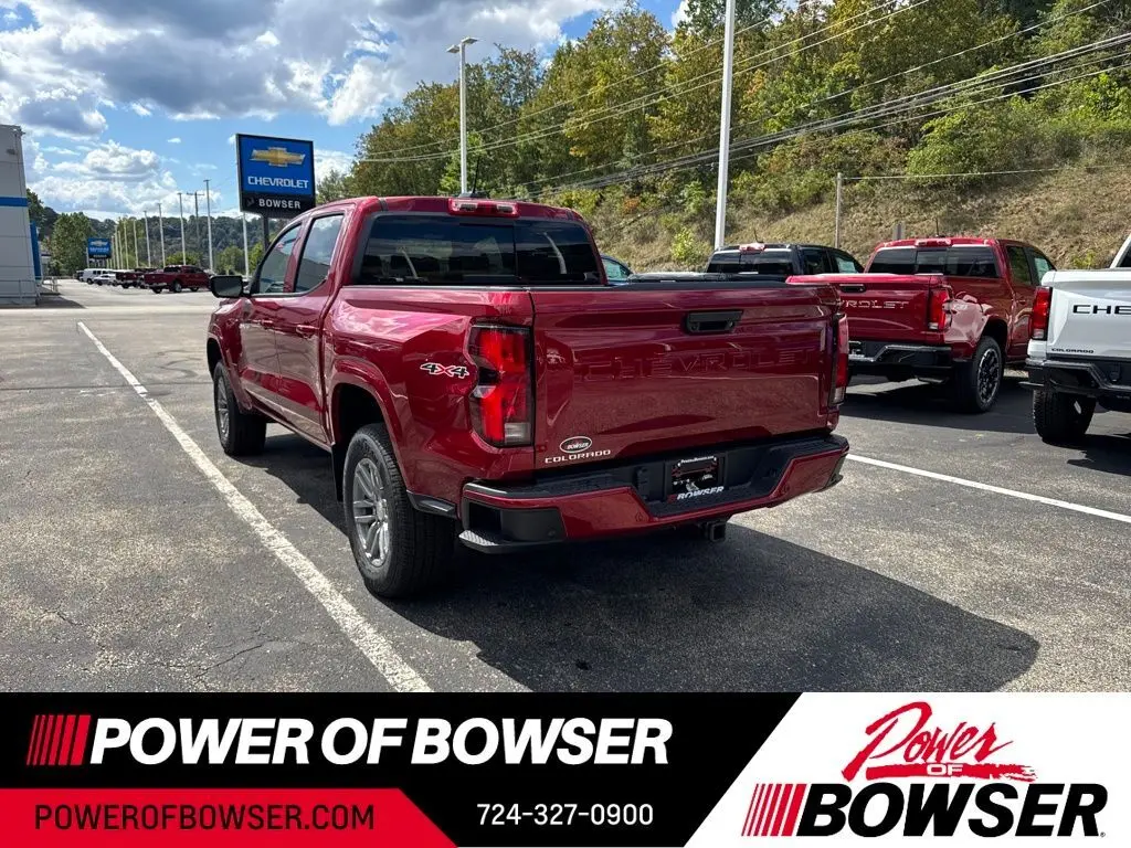 2026 Chevrolet Colorado LT photo 2