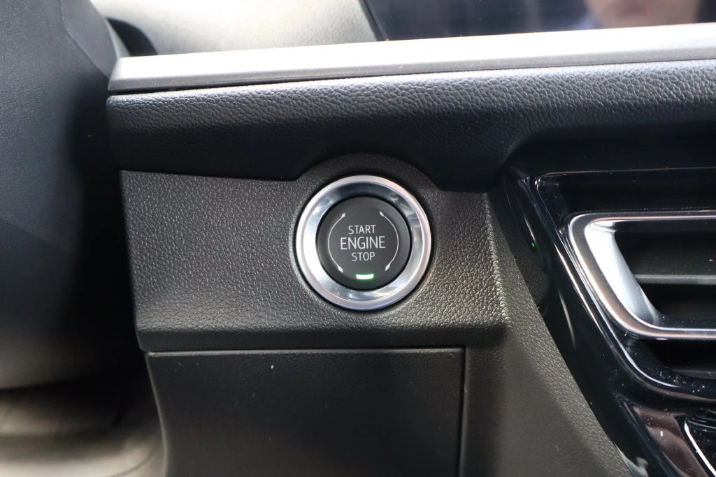 2027 Chevrolet Traverse LT - Photo 16
