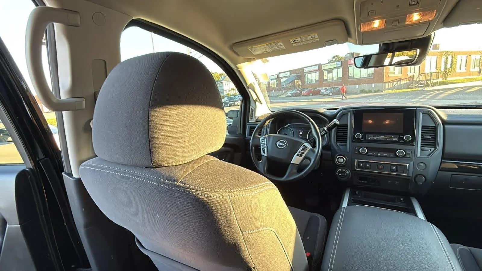 2024 Nissan Titan SV photo 16