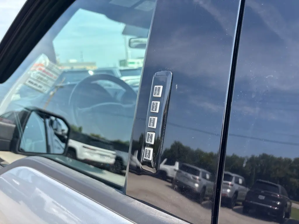 2018 Ford F-150 XLT photo 10