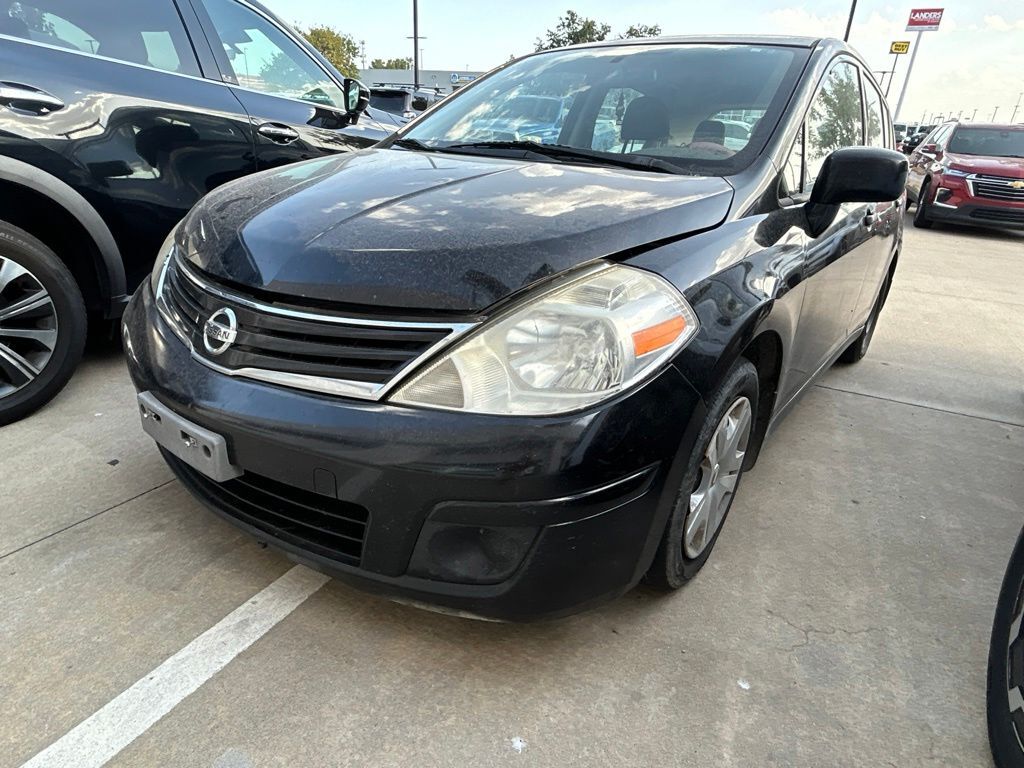 2011 Nissan Versa 1.8 S