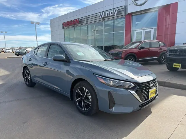 2025 Nissan Sentra SV's photo