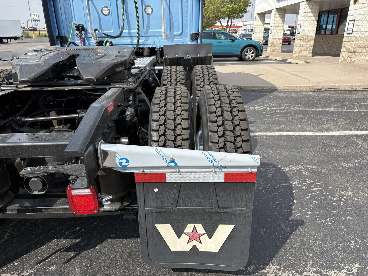 2027 Western Star 49X — photo 6