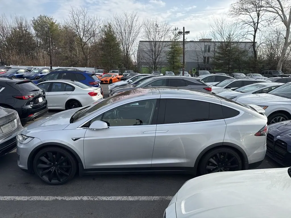 Used 2018 Tesla Model X 75D with VIN 5YJXCDE22JF096675 for sale in Ewing Township, NJ