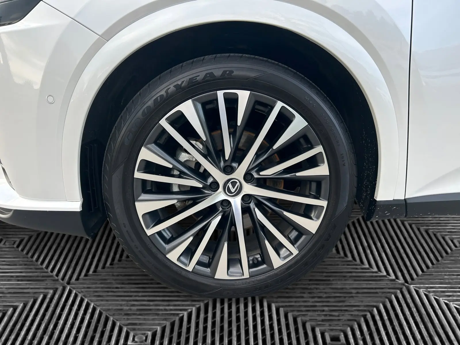 2023 Lexus RX 350 Premium AWD photo 14