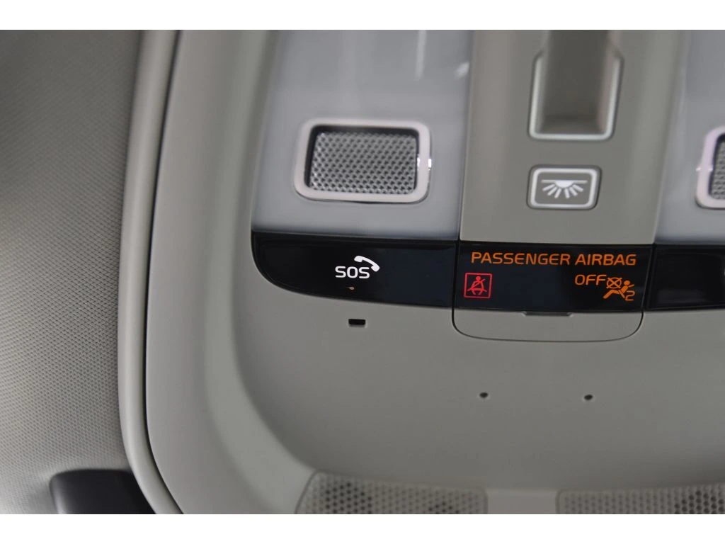 2023 Volvo - image 39