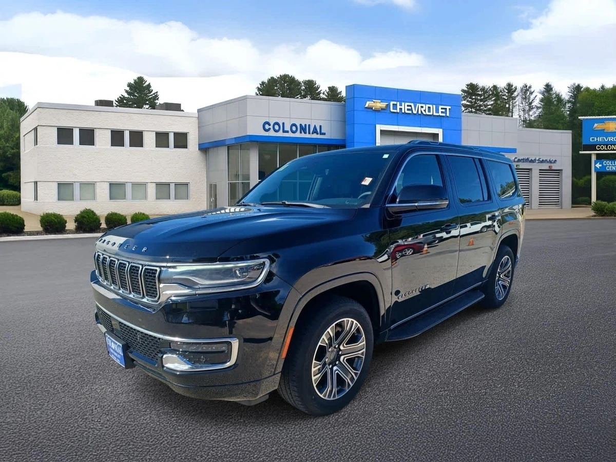 2023 Jeep Wagoneer