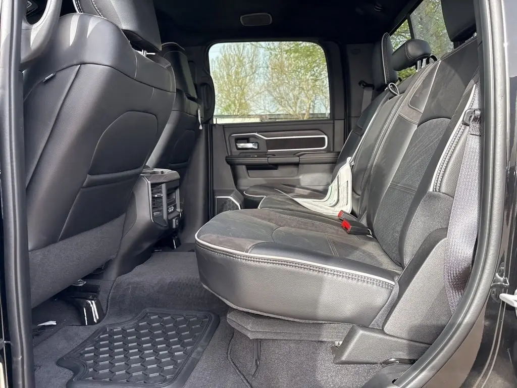 2025 Ram 2500 Laramie photo 13