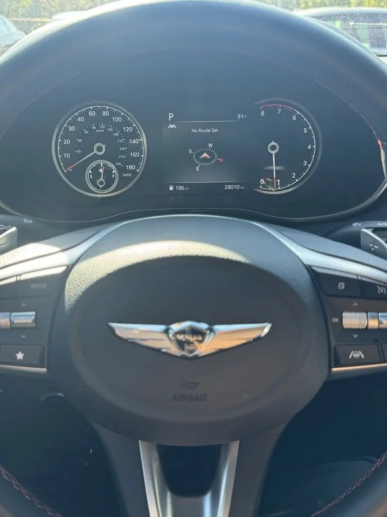 2023 Genesis G70 Advanced 3.3T Sport Prestige photo 8