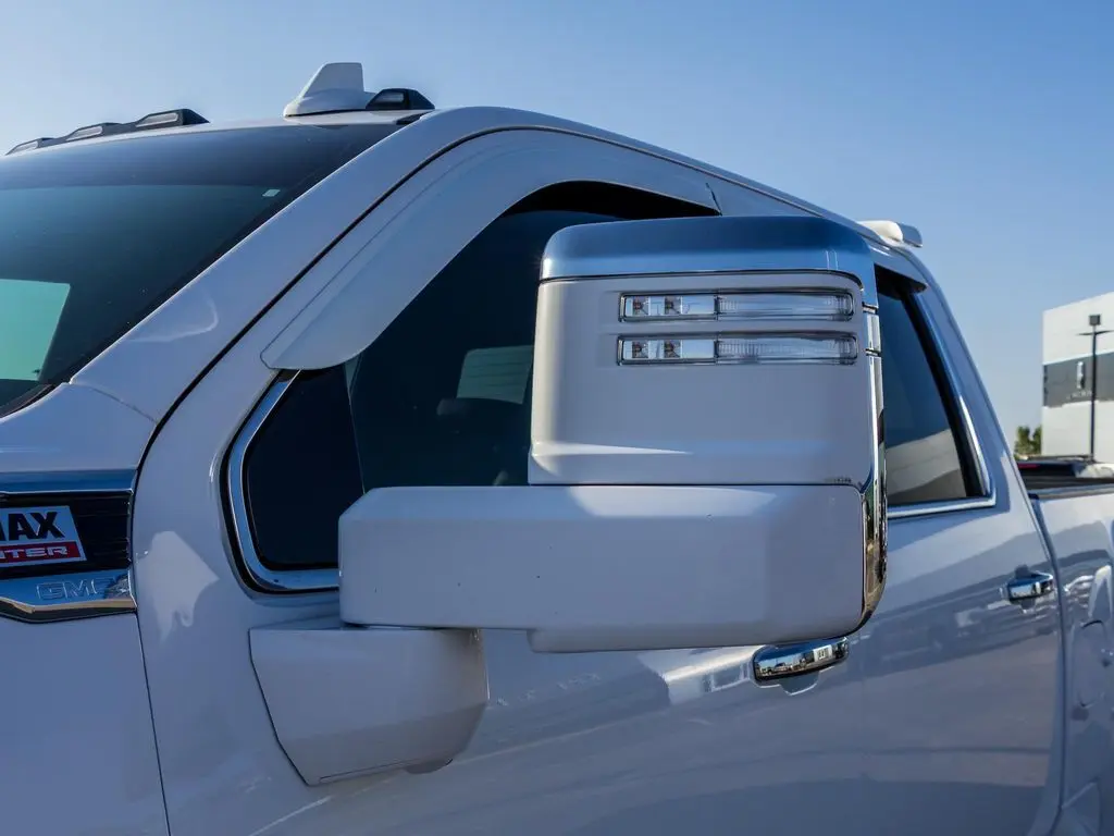 2021 Gmc Sierra Denali photo 3