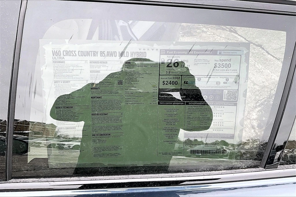 2026 Volvo - image 14