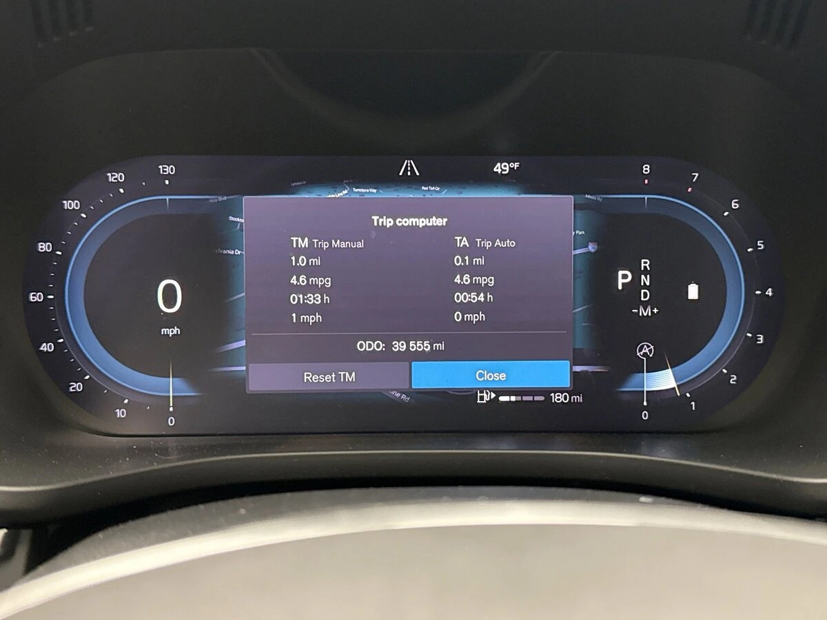 2022 Volvo - image 13