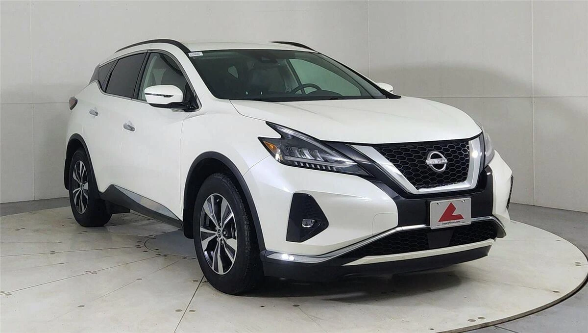 2023 Nissan Murano SV's photo