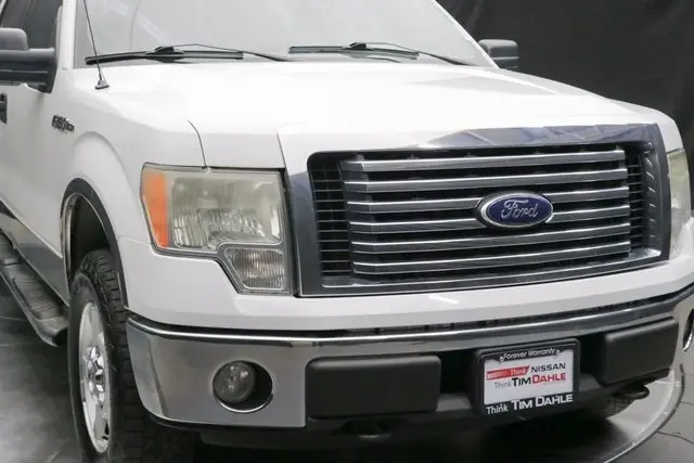 2009 Ford F-150 XLT photo 3