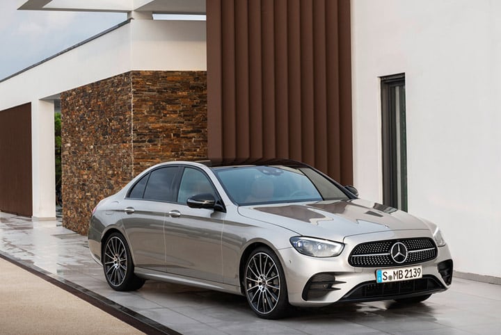 2020-Mercedes-Benz-E_Class_side