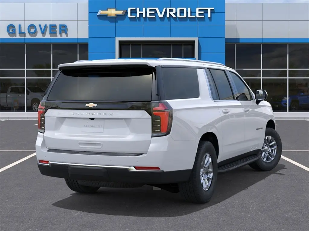 2026 Chevrolet Suburban LS photo 4