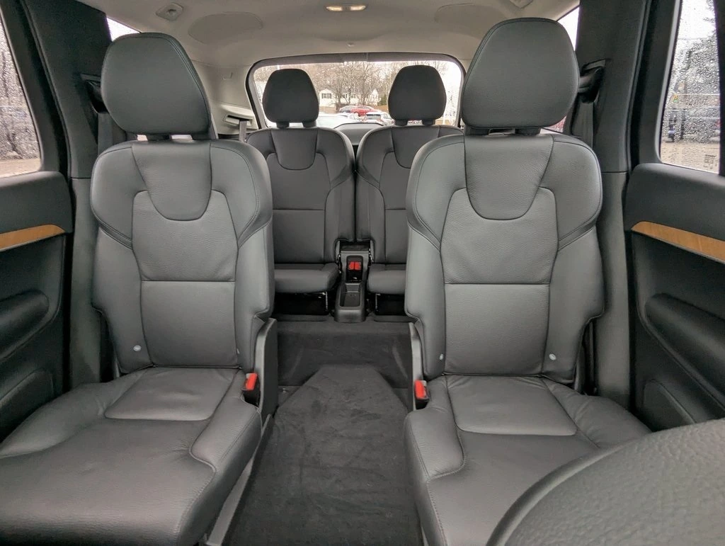 2024 Volvo - image 20