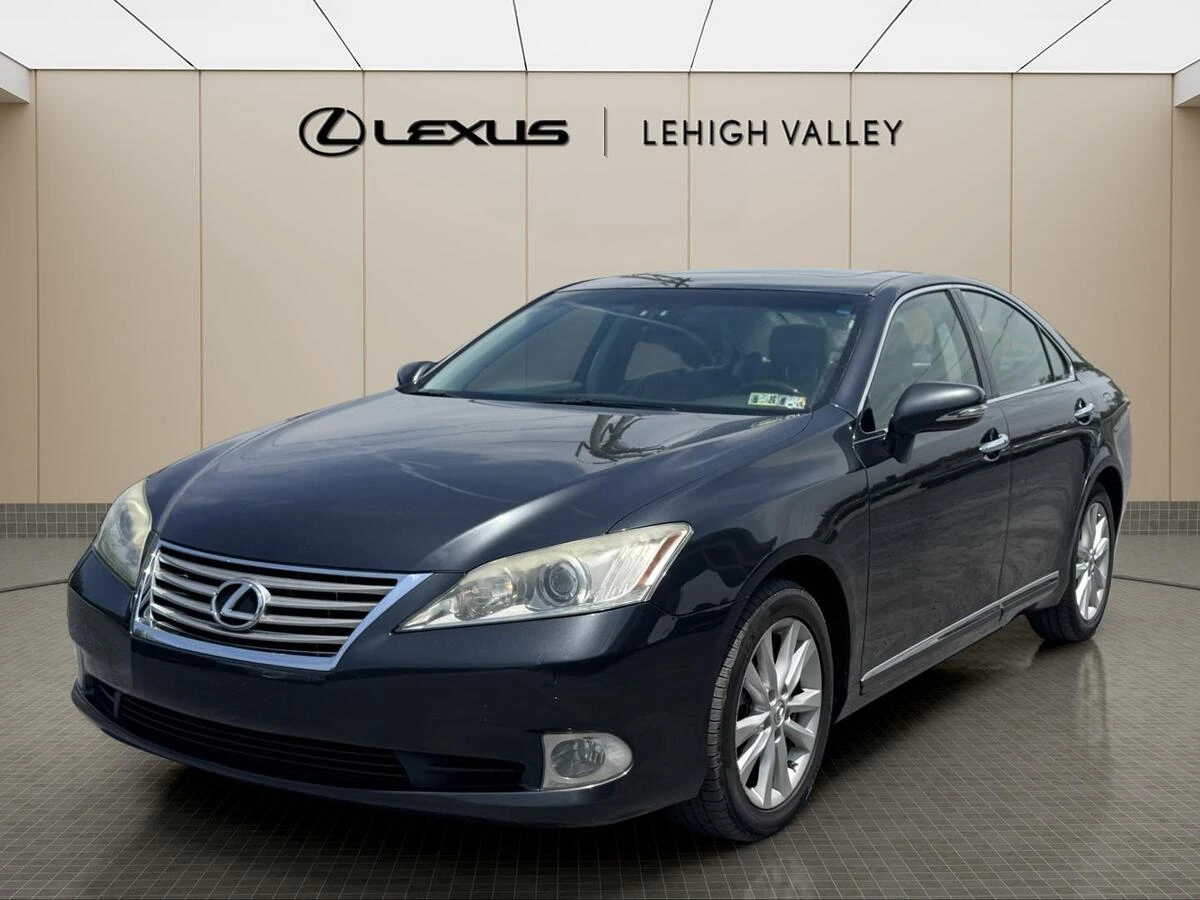 2011 Lexus ES 350's photo