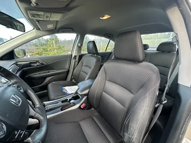 2015 Honda Accord Sport photo 9