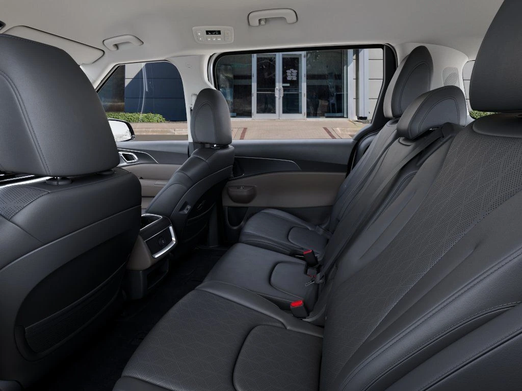 2026 Kia Carnival LXS - Photo 22