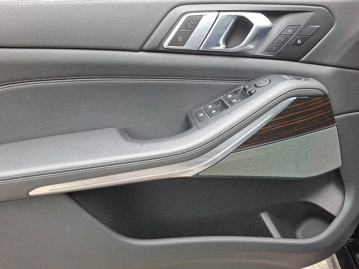 2025 BMW X5 40i - Photo 9