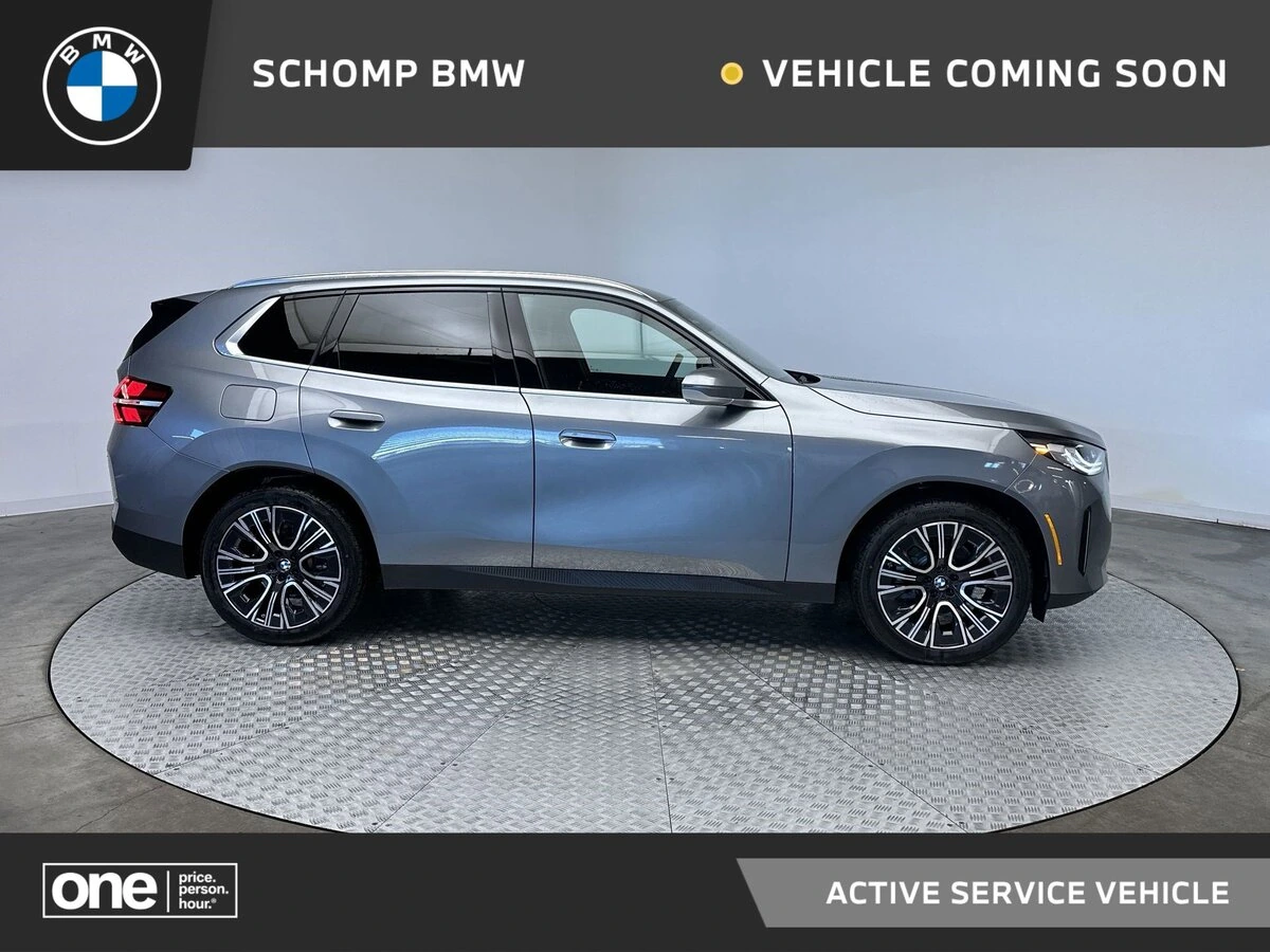 2026 BMW X3 30's photo