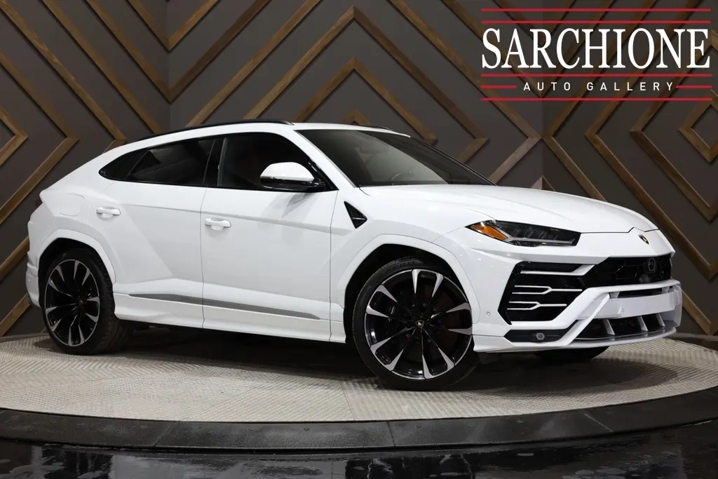 2020 Lamborghini Urus Base's photo